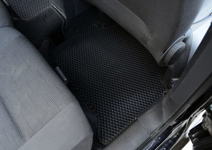 Коврики на Volkswagen Touran 2003 - 2015 в Симферополе