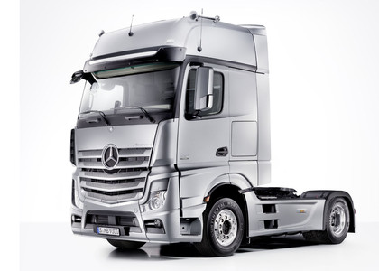 Коврики на Mercedes Actros MP4 MP5 тягач GigaSpace 2011 - 2025 в Симферополе