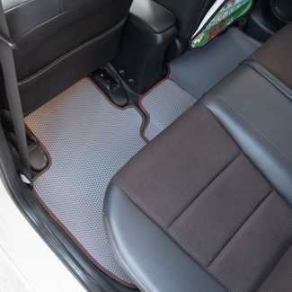 Коврики на Honda Fit Shuttle 2011 - 2015 в Симферополе