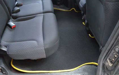 Ворсовые коврики на Honda Mobilio Spike 2002 - 2008 в Симферополе