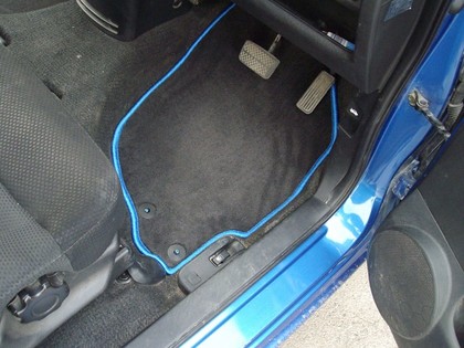 Ворсовые коврики на Honda Mobilio Spike 2002 - 2008 в Симферополе