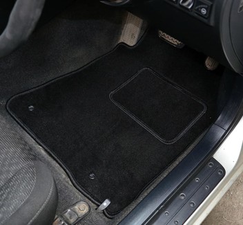 Ворсовые коврики на Toyota Altezza 1998 - 2005 в Симферополе
