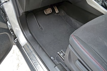 Ворсовые коврики на Suzuki Vitara 2014 - 2025 в Симферополе