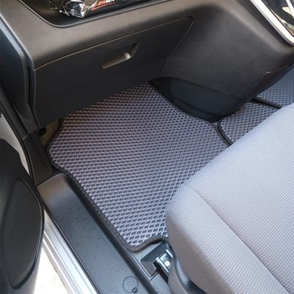 Коврики на Nissan Serena (C27) 2016 - 2022 в Симферополе