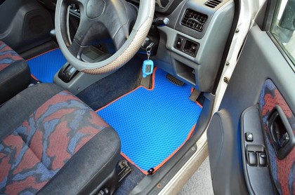 Коврики на Mitsubishi Pajero Mini II 1998 - 2012 в Симферополе