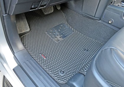 Коврики на Toyota Land Cruiser Prado 150 2009 - 2023 в Симферополе