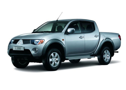 Коврики на Mitsubishi L200 IV 2006 - 2016 в Симферополе