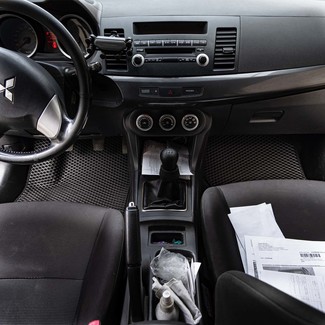 Коврики на Mitsubishi Lancer Evolution X 2007 - 2016 в Симферополе