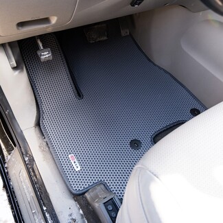 Ворсовые коврики на KIA Carnival III 7 мест 2014&nbsp;-&nbsp;2021 в Симферополе