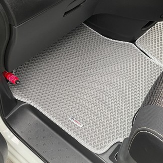 EVA коврики на Nissan Serena (C26) 2010 - 2016 в Симферополе