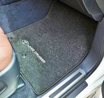 Коврики на Toyota Land Cruiser 200 2007 - 2021 в Симферополе