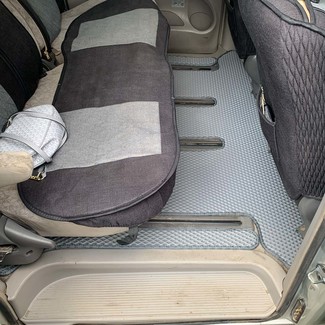 Коврики на Toyota Estima II 2000 - 2005 в Симферополе