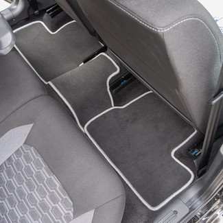 Коврики на Lada (ВАЗ) Granta 2011 - 2025 в Симферополе