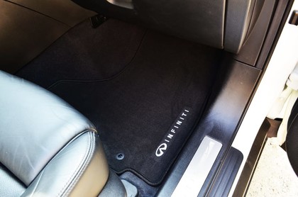 Коврики на Infiniti QX70 2013 - 2019 в Симферополе