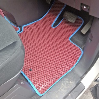 Коврики на Mitsubishi Delica D:5 2007 - 2025 в Симферополе