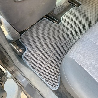 Коврики на Renault Scenic II 2003 - 2010 в Симферополе