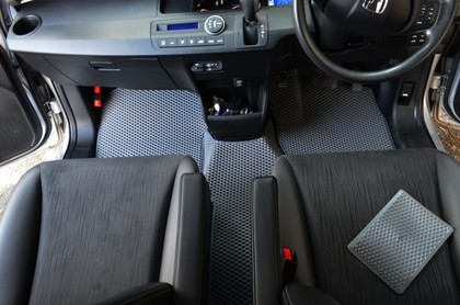 Коврики на Honda Freed Spike 2010 - 2016 в Симферополе