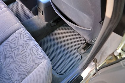 EVA коврики на Toyota Avensis I 1997 - 2002 в Симферополе
