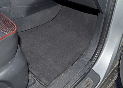Коврики на Hyundai Santa Fe II 2005 - 2012 в Симферополе