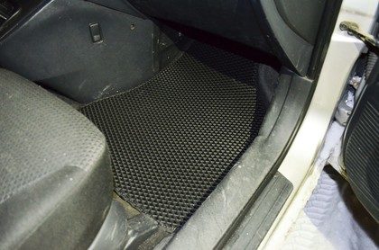 Коврики на Hyundai Tucson I 2004 - 2010 в Симферополе