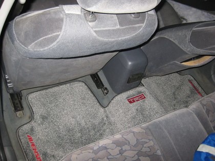 EVA коврики на Toyota Avensis I 1997 - 2002 в Симферополе