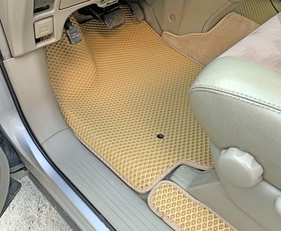 Коврики на Toyota Previa (XR30, XR40) 2000 - 2007 в Симферополе
