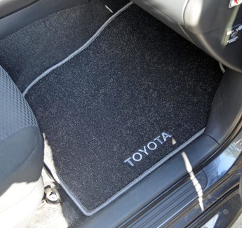 Коврики на Toyota Rav4 III 2006 - 2013 в Симферополе