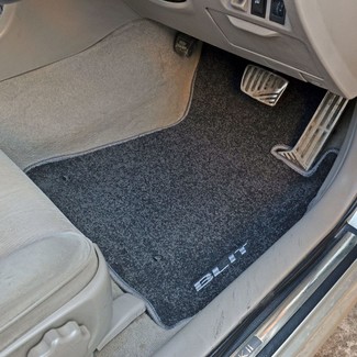 Коврики на Toyota Mark II Wagon Blit 2002 - 2007 в Симферополе