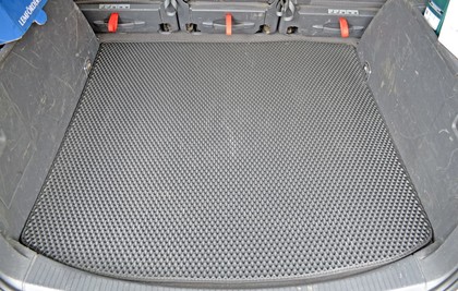 Коврики на Volkswagen Touran 2003 - 2015 в Симферополе