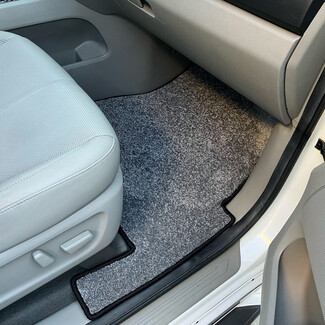 Ворсовые коврики на KIA Carnival III 7 мест 2014&nbsp;-&nbsp;2021 в Симферополе