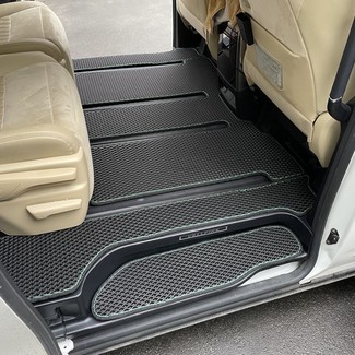 EVA коврики на Toyota Vellfire (H30) 2015 - 2023 в Симферополе