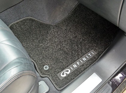 Коврики на Infiniti QX70 2013 - 2019 в Симферополе