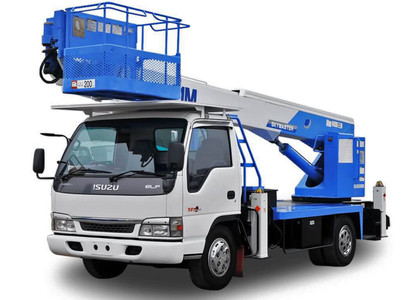 Коврики на Isuzu ELF V широкая кабина 1993 - 2011 в Симферополе