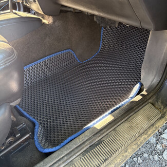 Ворсовые коврики на Jeep Grand Cherokee (ZJ) 1992&nbsp;-&nbsp;1999 в Симферополе