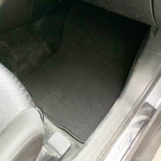 Коврики на Mitsubishi Outlander III 2012 - 2025 в Симферополе