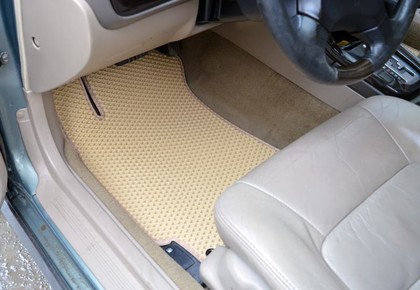 Коврики на Subaru Legacy III 1998 - 2003 в Симферополе