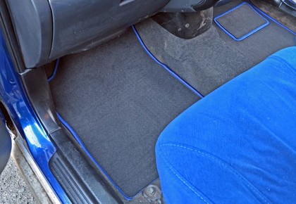 Коврики на Toyota Bb I 2000 - 2005 в Симферополе