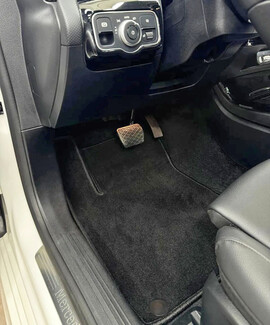 Ворсовые коврики на Mercedes A (W177) 2018 - 2026 в Симферополе Ворсовые коврики на Mercedes A (W177) 2018 - 2026 в Симферополе