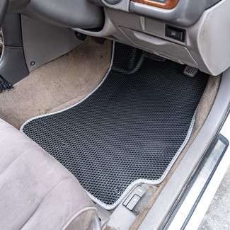 Коврики на Toyota Cresta (X100) 1996 - 2001 в Симферополе