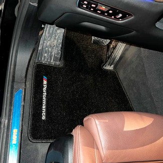 Коврики на BMW X5 (G05/G18) 2018 - 2025 в Симферополе