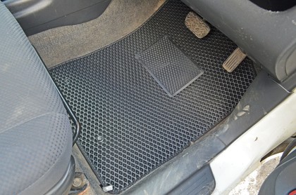 Коврики на Toyota Probox (50) 2002 - 2014 в Симферополе