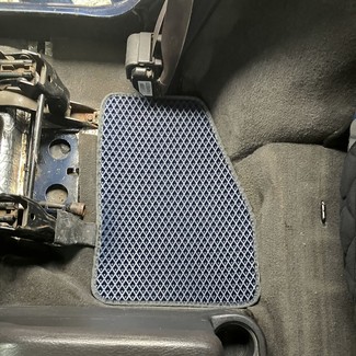 Коврики на Jeep Wrangler (TJ) 1996 - 2006 в Симферополе