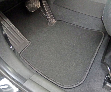 Ворсовые коврики на BMW 2 Active Tourer (F45) 2014 - 2022 в Симферополе