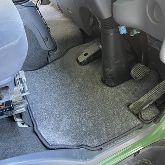Коврики на Isuzu Forward V широкая кабина 2007 - 2025 в Симферополе