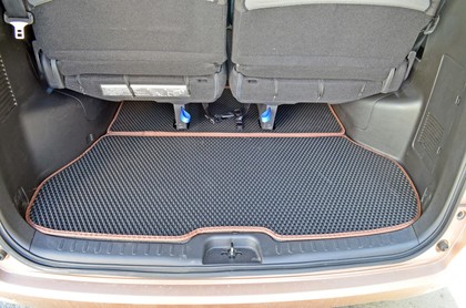 Коврики на Nissan Serena (C27) 2016 - 2022 в Симферополе
