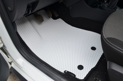Коврики на Renault Duster I 2011 - 2021 в Симферополе