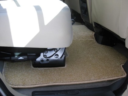 Коврики на Land Rover Discovery III 2004 - 2009 в Симферополе